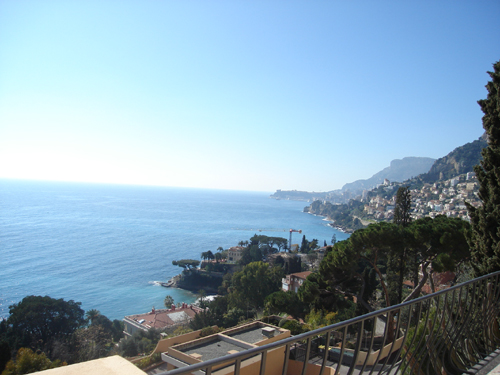 Roquebrune - Cap Martin - Near Monaco 3-Bedroom Villa/Apartment - 145M&sup2;