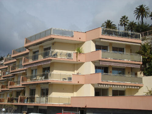 Menton - Garavan 3-Bedroom Penthouse Apartment - 110M&sup2;