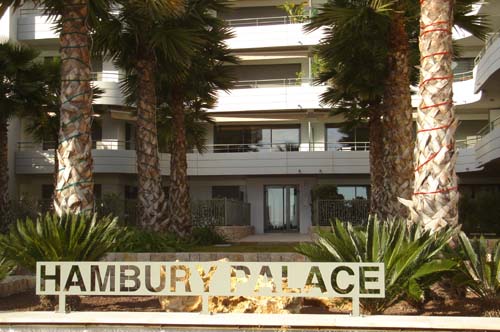 Menton - Garavan 2-Bedroom Apartment - 69M&sup2;