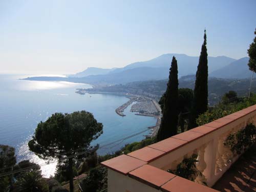 VILLAS & APARTMENTS LONG TERM LET - Menton - Garavan 3-Bedroom Apartment/Villa