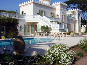 The Var - Boulouris near Cannes and St Tropez 8-Bedroom Villa - 400M&sup2;