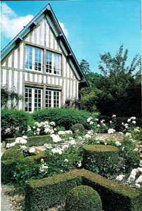 Normandy - Near Deauville 3-Bedroom Manor House