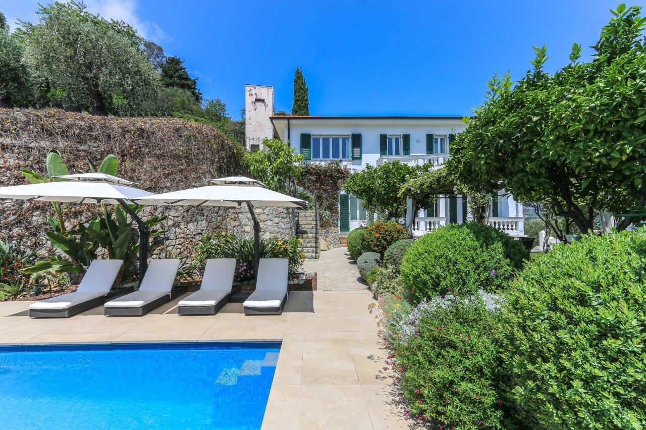 Menton, Roquebrune Cap Martin Menton Italian Riviera 3-Bedroom Villa