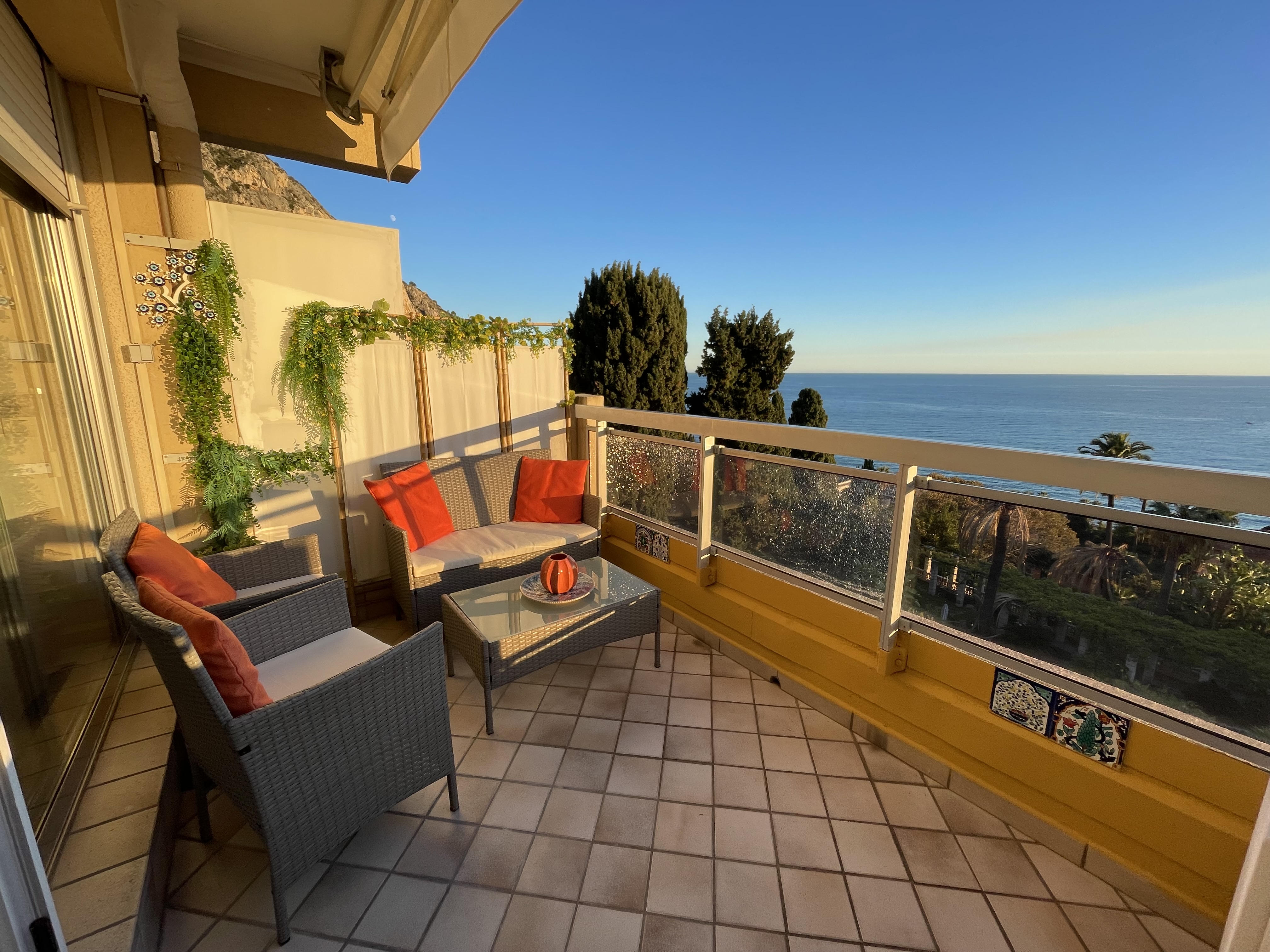 Menton, Roquebrune Cap Martin Garavan French Riviera Apartment