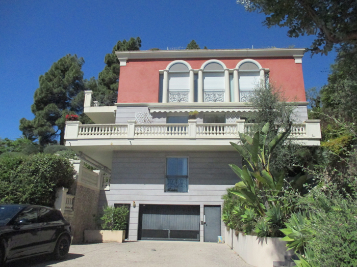 Menton, Roquebrune Cap Martin Garavan French Riviera 3-Bedroom Apartment
