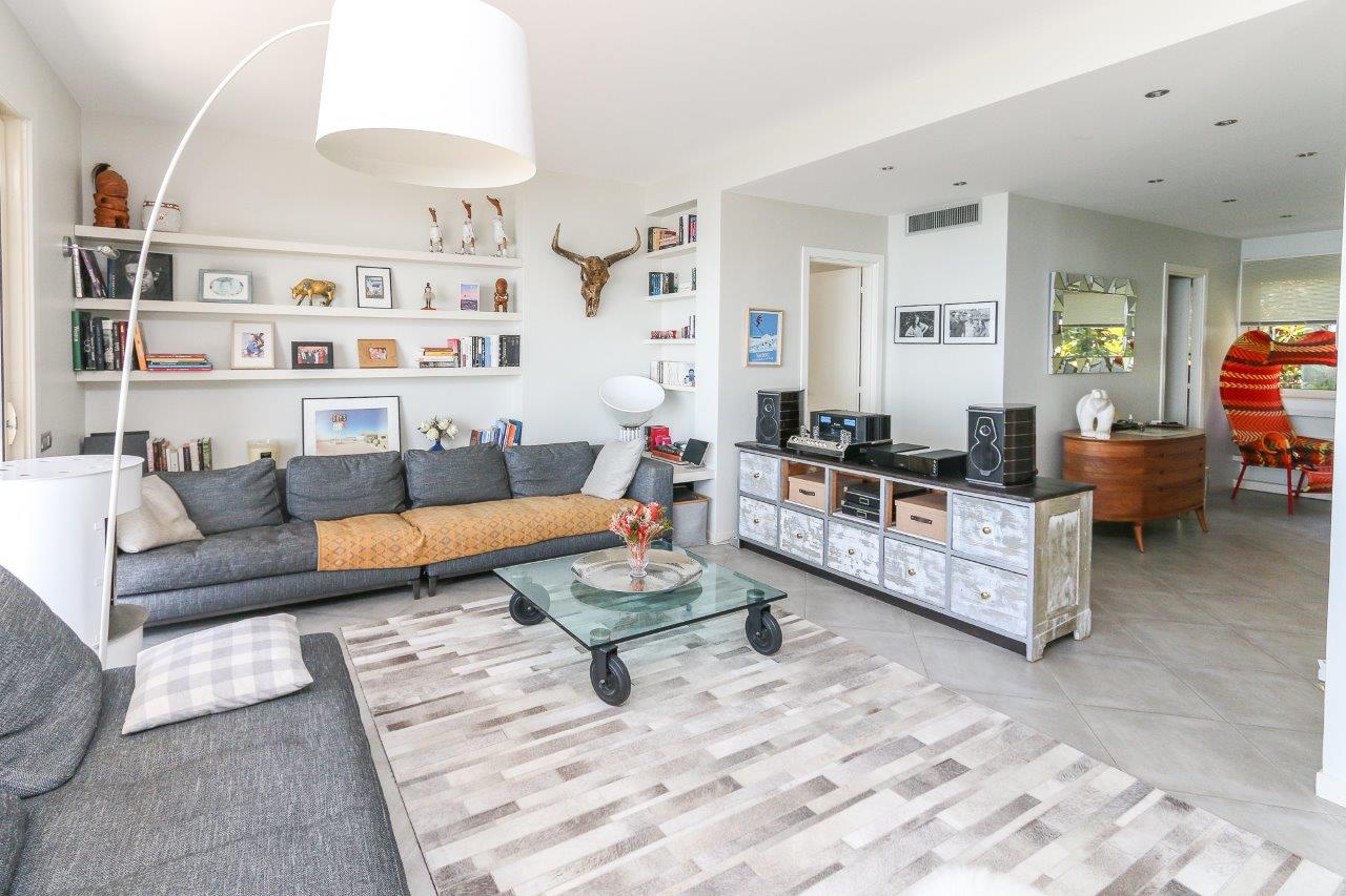 Menton Menton - Garavan French Riviera 4-Bedroom Penthouse Apartment